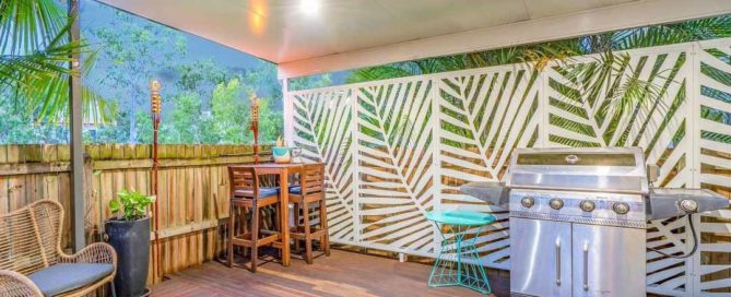 Enhance Your Patio: The Essential Guide to Outdoor Blinds & Privacy Screens 4 Privacy Screens