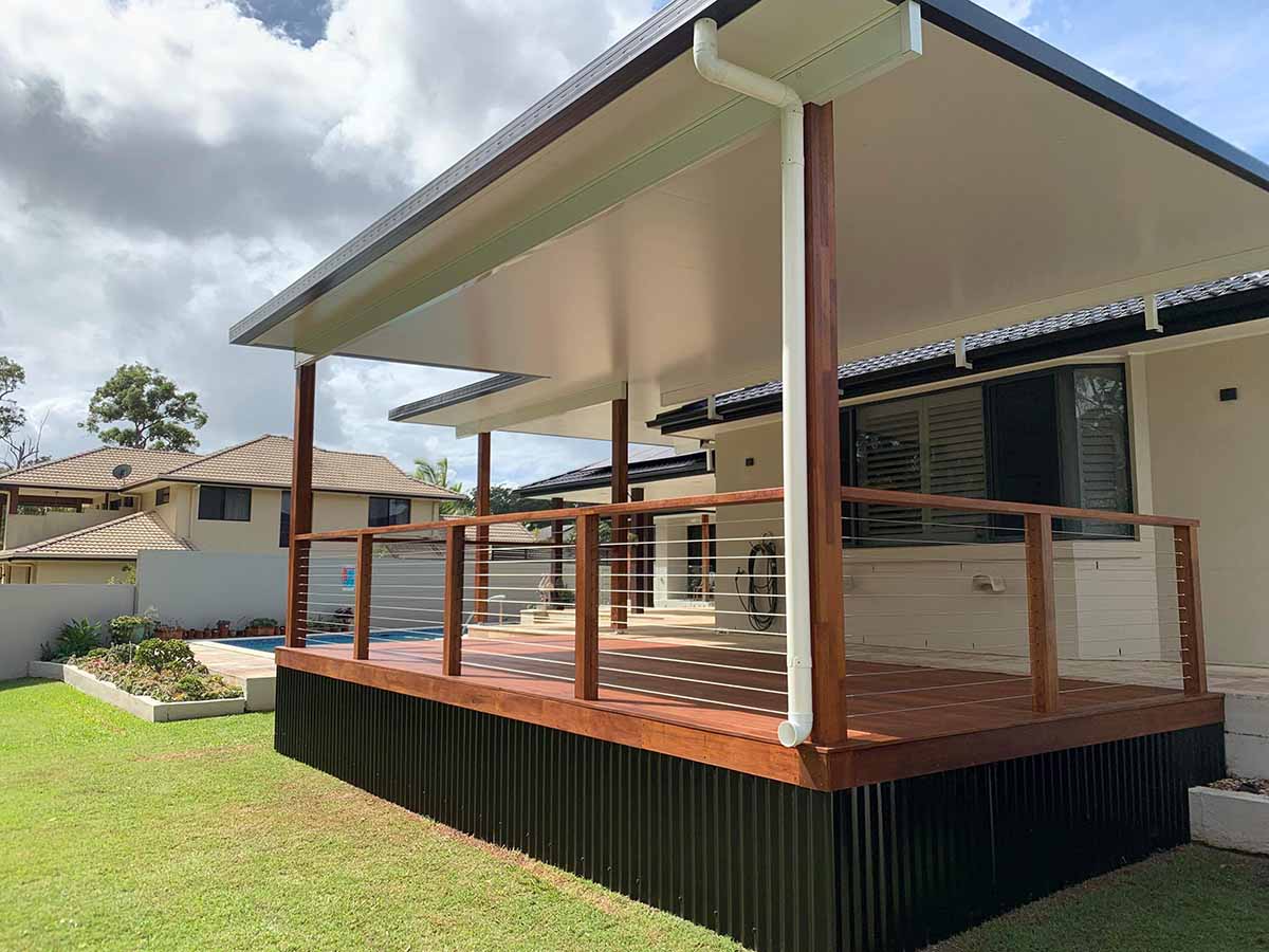 Patio & raised deck - Arundel