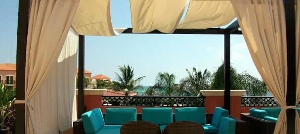 Serene Spaces: How to Choose the Right Privacy Screens for Your Patio 2 patio with fabric screens