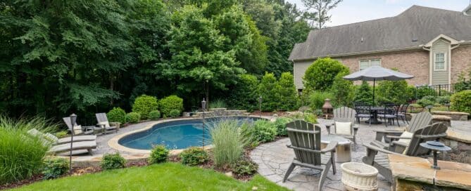 Guide to Pick the Features for Your Dream Backyard 4 Patio Garden
