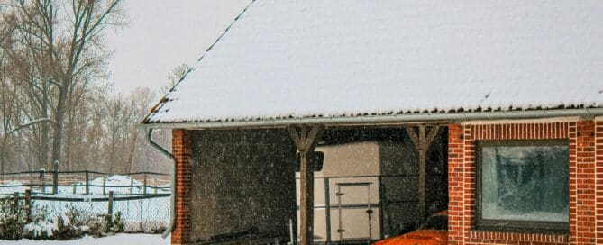 Carport vs. Garage: Deciding the Ultimate Parking Solution 9 Garage