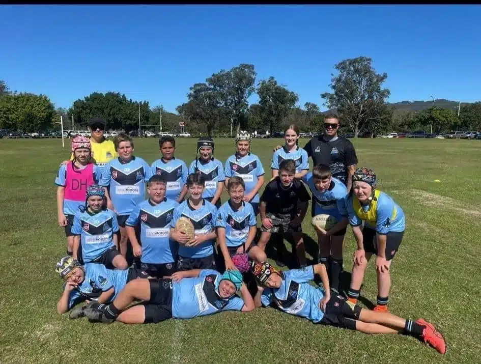 Advanced Decking and Patios coaching a junior rugby league team on the Gold Coast Advanced Decking and Patios coaching a junior rugby league team on the Gold Coast